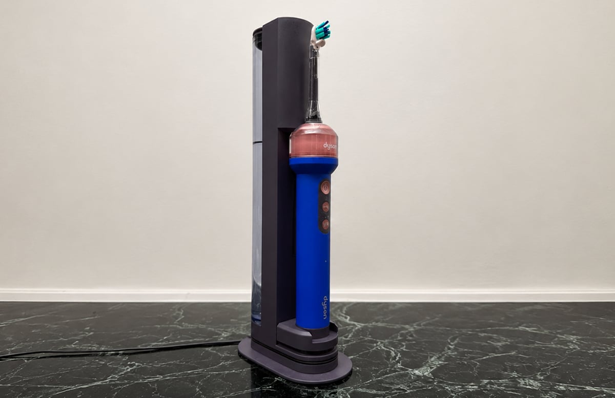 Зубная щётка Dyson с функцией «флоссинга» и камерой — «по-настоящему инновационное устройство», которое изменит уход за полостью рта
